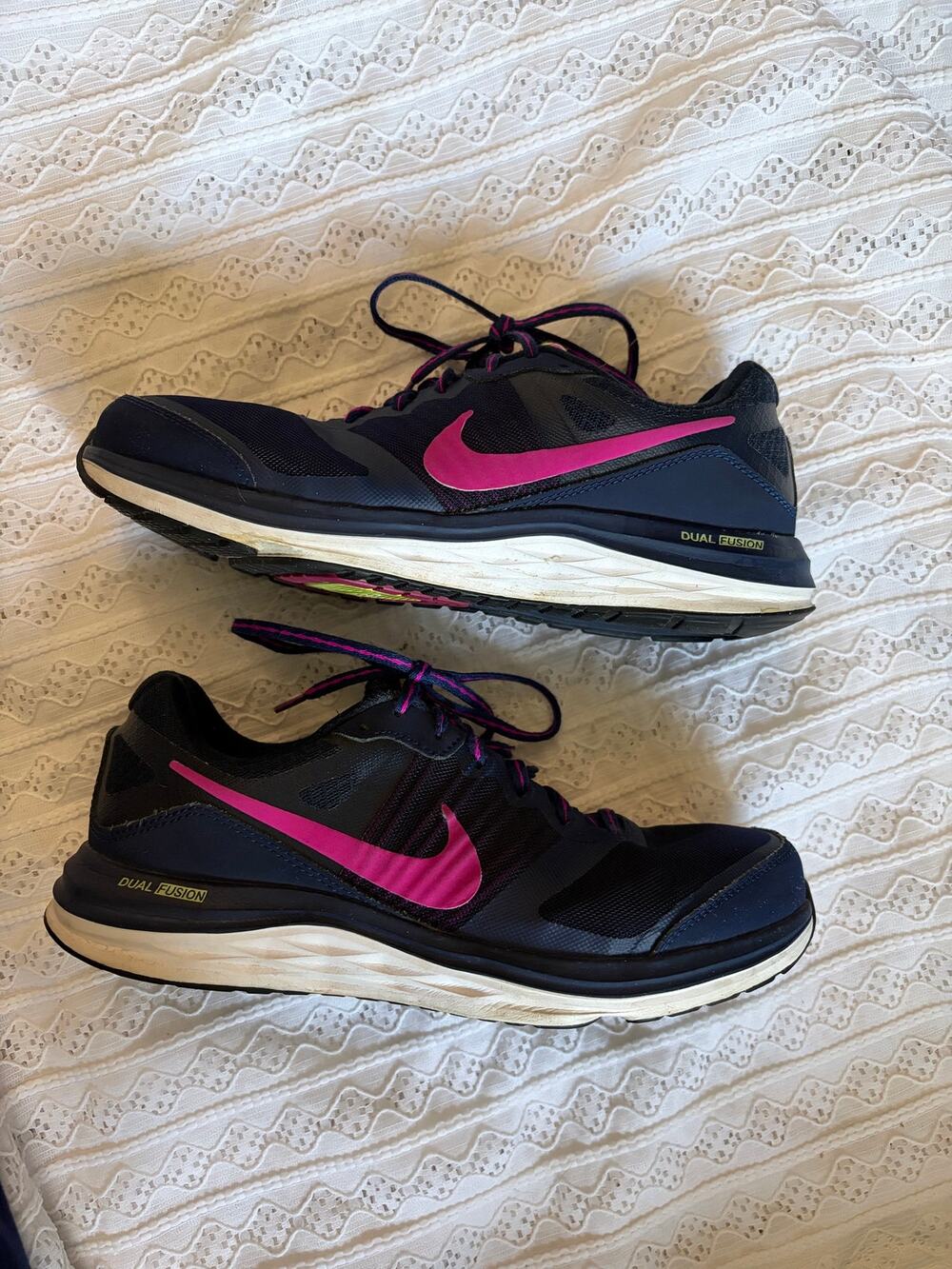 Nike Dual Fusion Women's Running Shoes Navy Pink Athletic Sneakers Size 9.5